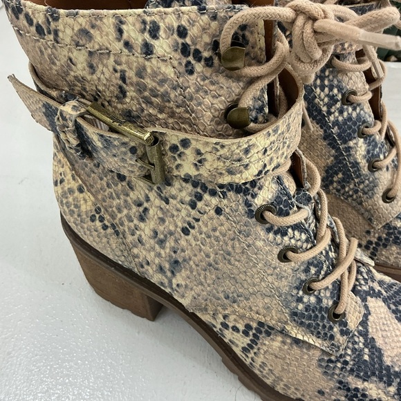 Snakeskin Lace-Up Ankle Boots in new condition - Picture 2 of 7